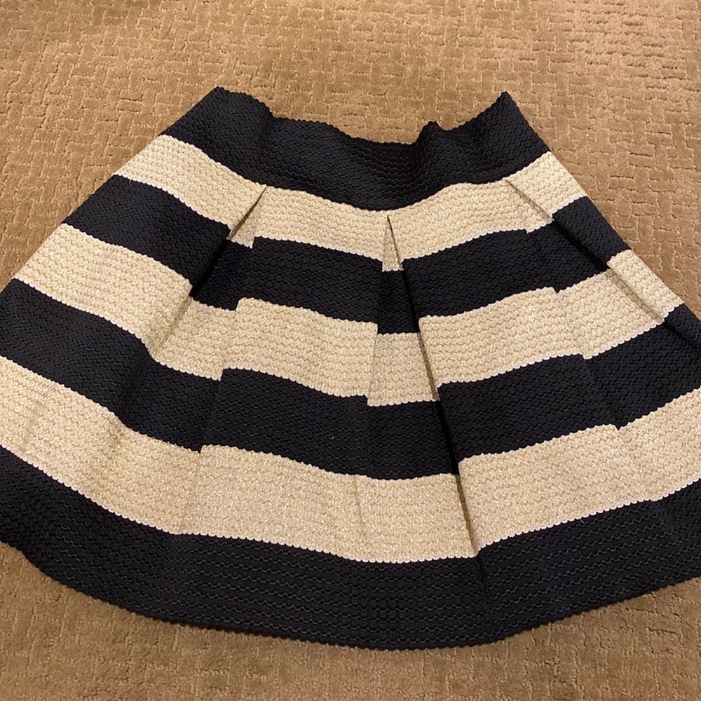 Womens gold and black stretchy mini skirt